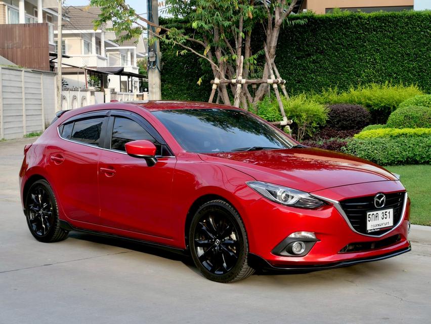 MAZDA 3 2.0S Spotsปี 2015 เข้าศูนย์ทุกระยะ อุปกรณ์ครบ บุ๊คเซอร์วิส กุญแจ2ดอก  7