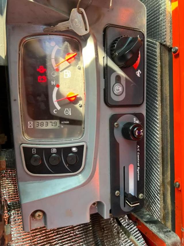 KUBOTA KX91-3SX AC ตู้แอร์  4