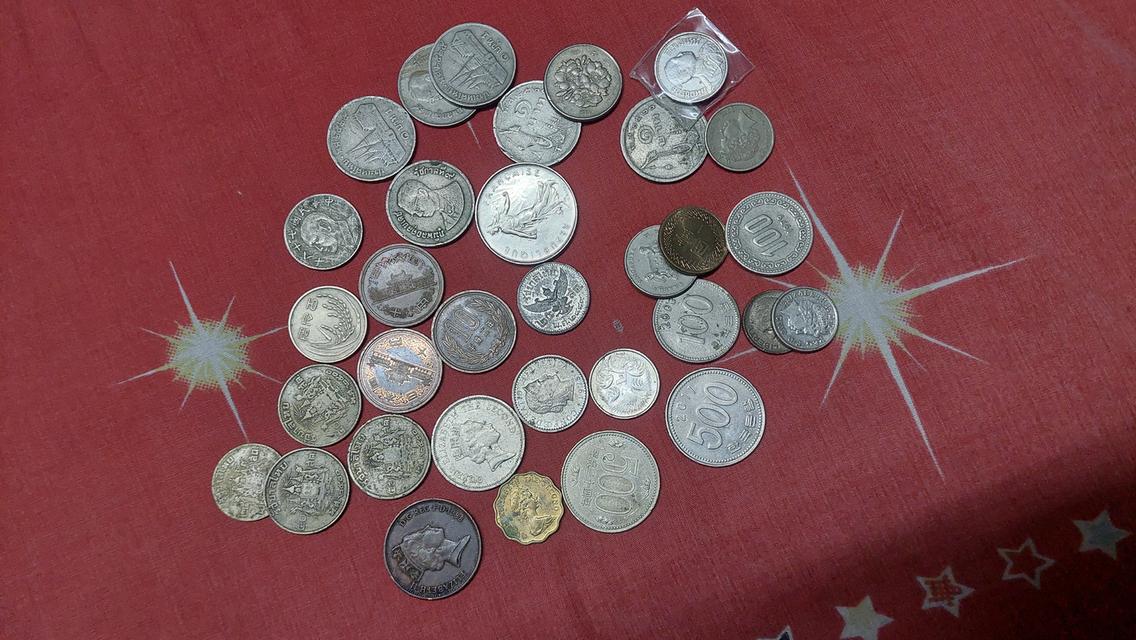 สนใจทักมาครับเหรียนต่างประเทศ