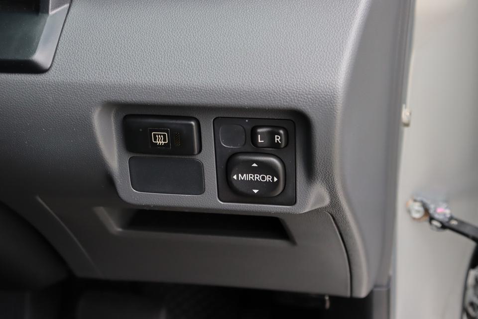 2013 TOYOTA AVANZA 1.5S 13