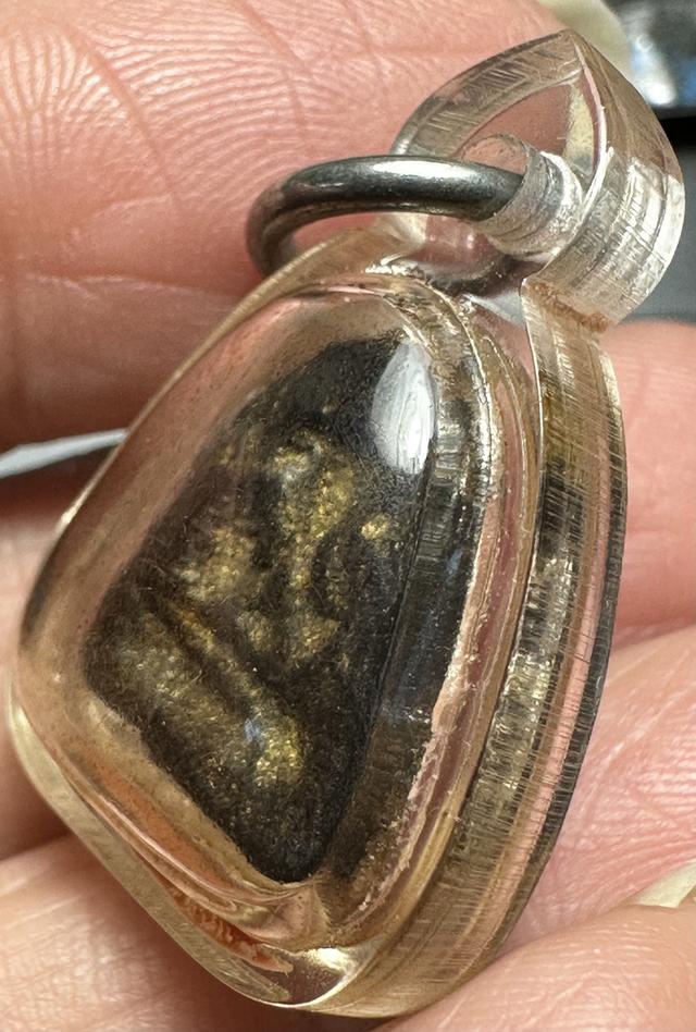 พระปิดตา เนื้อผงคลุกรักหลังแบบพิมพ์เล็ก เก่า รูปที่ 11