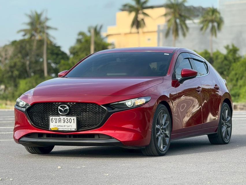 MAZDA 3 SKYACTIVE Hatch 5dr  S Sports SA 6sp FWD 2.0i Y2020 (MNC) สีแดง เกียรออโต้