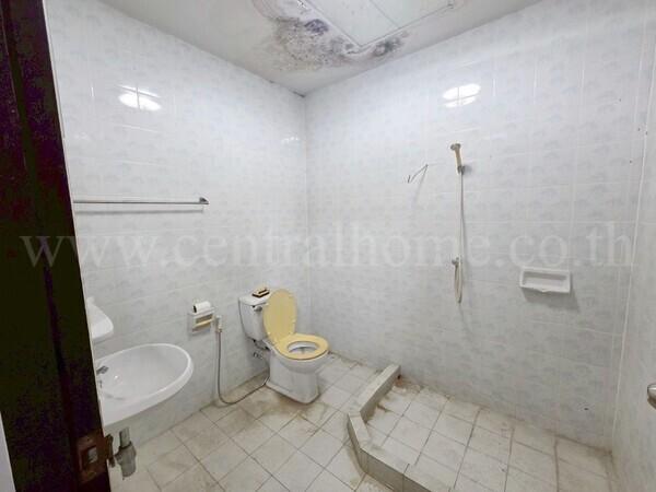 ทาวน์โฮม 3 ชั้น สำเร็จพัฒนา - ซอยวัดศรีประวัติ บางกรวย นนทบุรี 11