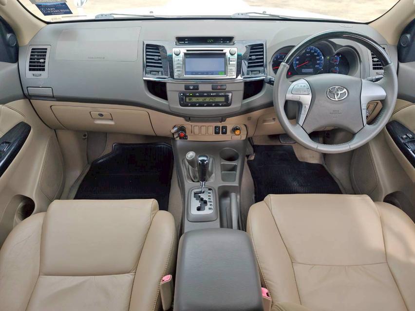 ขาย TOYOTA FORTUNER 3.0 V 4WD ปี 2012 10