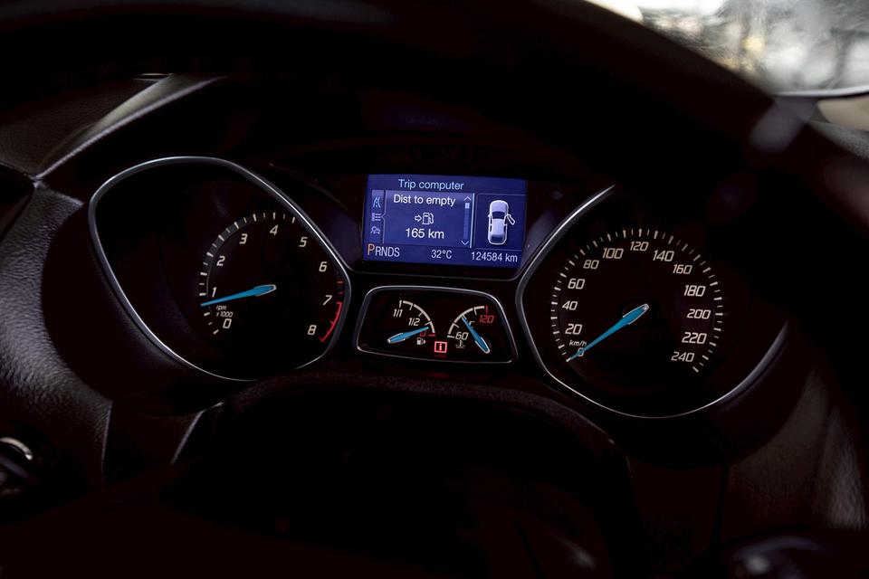 Ford focus 2.0 Sport 5 ประตู ปี 2013 สีน้ำเงิน มือเดียวป้าย  18