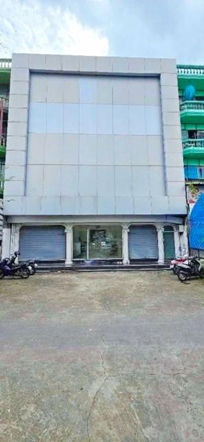 ไอคอนสยาม 1.9 กม. ให้เช่าอาคารพาณิชย์ 3 คูหา 4.5 ชั้น เดอะมอลล์ท่าพระ 5 นอน 5 น้ำ ทำเลดี เดินทางสะดวก มีผู้คนพลุกพล่าน เ 3