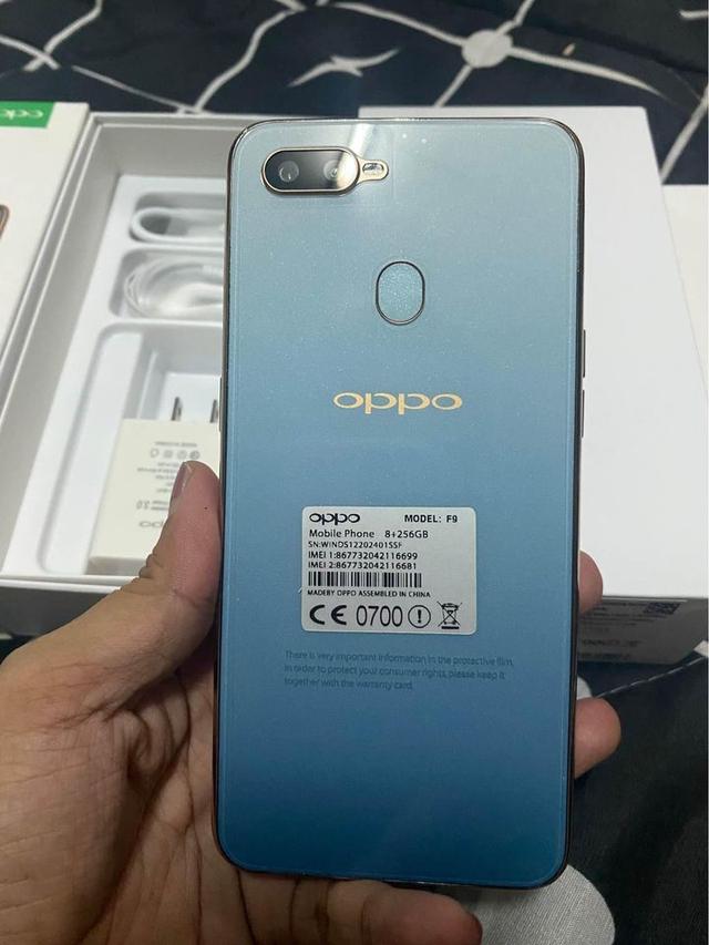 Oppo F9 ใหม่ๆ อุปกรณ์ครบกล่อง 4