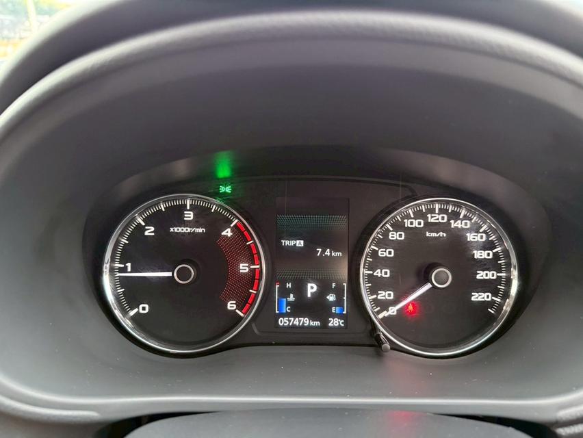 Pajero 2.4 GT Premium NAVI 2WD ปี2018 สีเทา ดีเซล 14