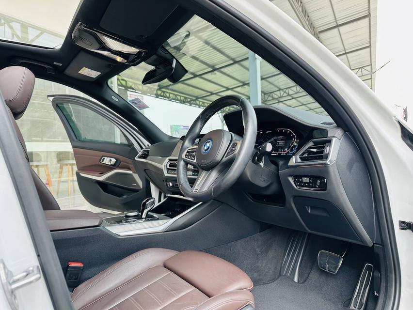 รหัสรถ TBM2929 🎖️2023 BMW 330e M Sport Plug-in Hybrid โฉม G20🎖️ 6