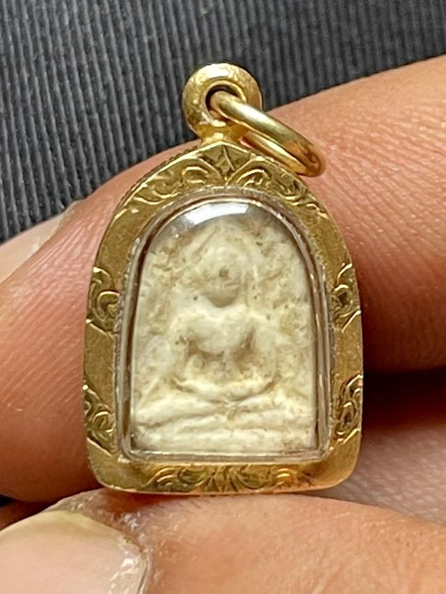 พระซุ้มกอ พิมพ์เล็ก มีลายกนก กรุกำแพงเพชร