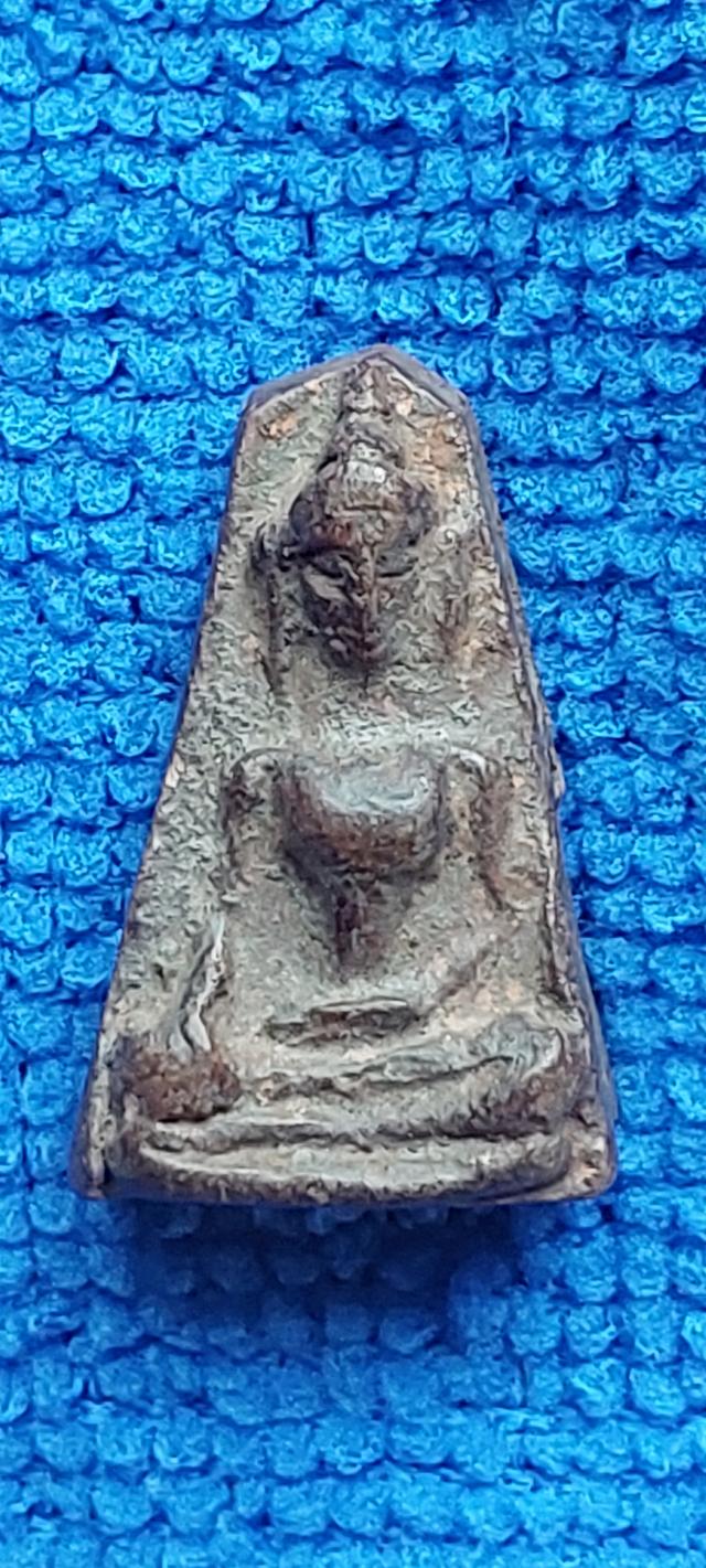 พระผงสุพรรณพิมพ์หน้าหนุ่ม รูปย่อยที่ 3