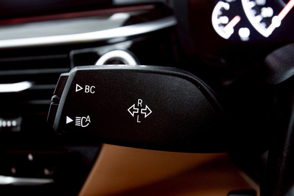 ✨ BMW SERIES 5 530e 2.0 HIGHLINE G30 AT ปี 2020 Plug-in Hybrid รูปที่ 15
