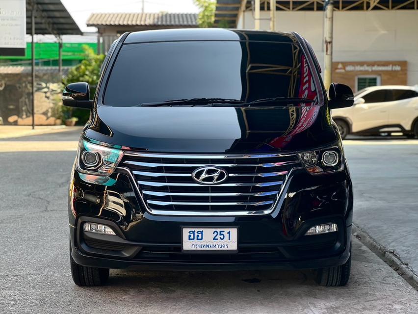 HYUNDAI H-1 รถปี 2018 จด 2019 รุ่น 2.5 ELITE ออโต้ สีดำ ใช้น้อย เลขไมล์ 88,900 km รูปย่อยที่ 2