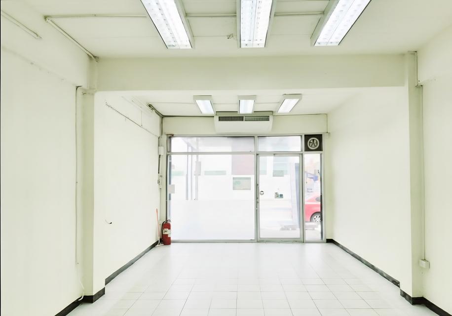 อาคารพาณิชย์ 4 ชั้น ถนนเพิ่มสิน 6