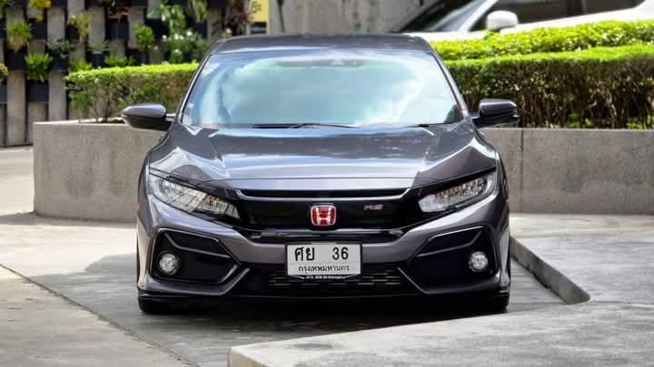 Honda Civic สีเทา 2