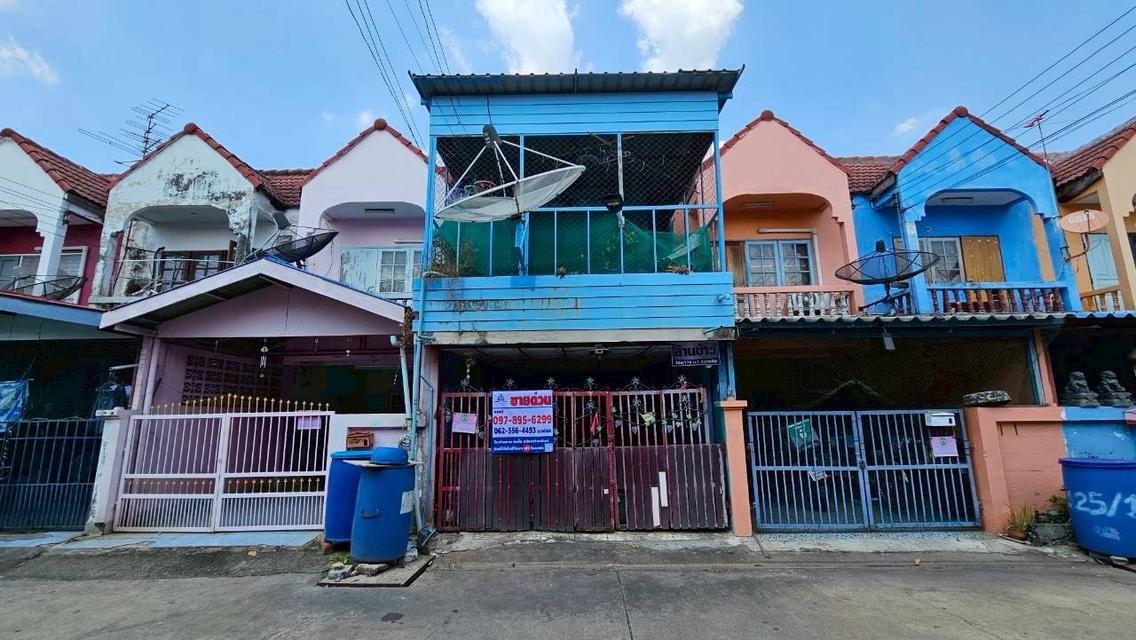 ทาวน์เฮ้าส์ 2 ชั้น หมู่บ้านบัวแก้ว สามโคก 1