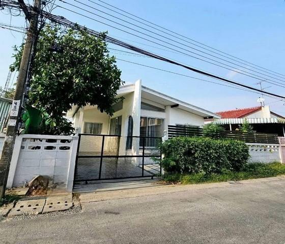 PB5764 ให้เช่าบ้าน ย่านเสนานิคม1 ซอย25 ใกล้ ถนนเกษตร-นวมินทร์