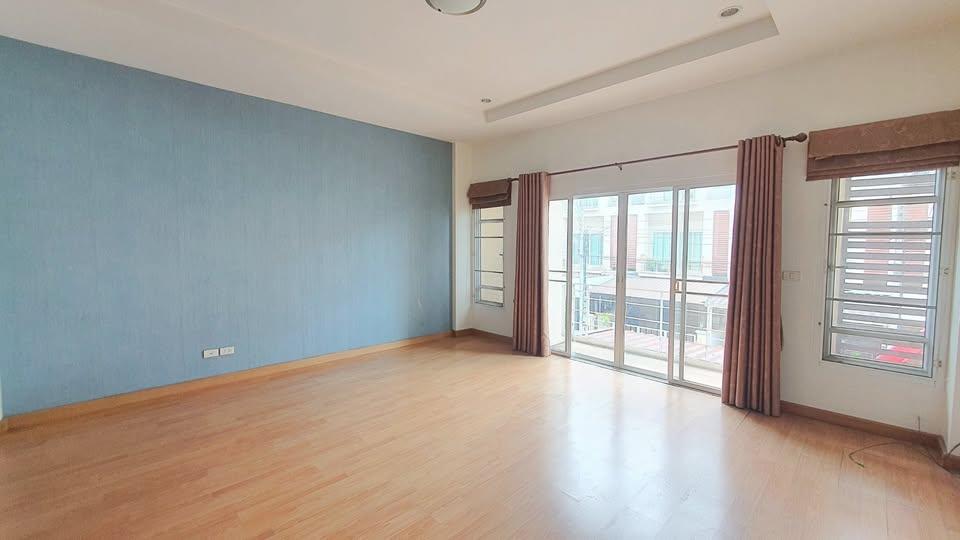 ทาวน์โฮมส์ ธนาภิรมย์ ศรีนครินทร์ 14