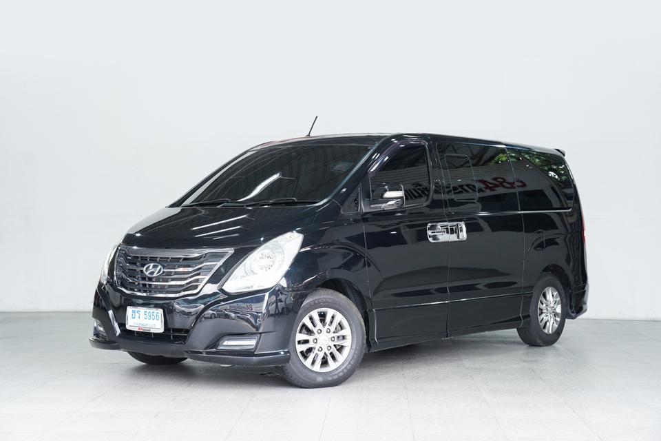 HYUNDAI H-1 2.5 DELUXE AT ปี 2013 จด 2014 สีดำ