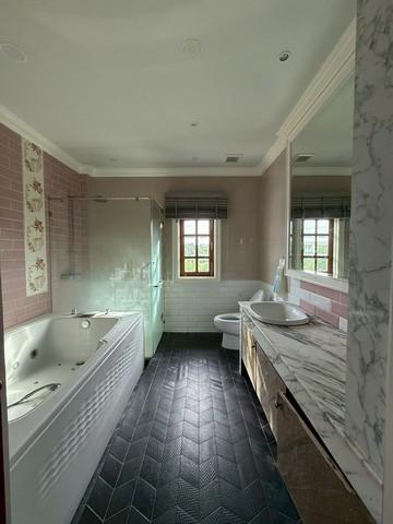 รหัสC7013 ขาย ให้เช่าบ้านเดี่ยว 2ชั้น เนื้อที่ 1ไร่ มีสระว่ายน้ำส่วนตัว ในซอยแจ้งวัฒนะ 14 ใกล้สถานีรถไฟฟ้าแจ้งวัฒนะ 5