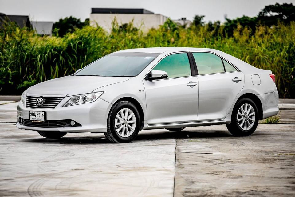 Toyota Camry 2.0G ปี 2013 สีบรอนซ์ มือเดียวป้ายแดง 6