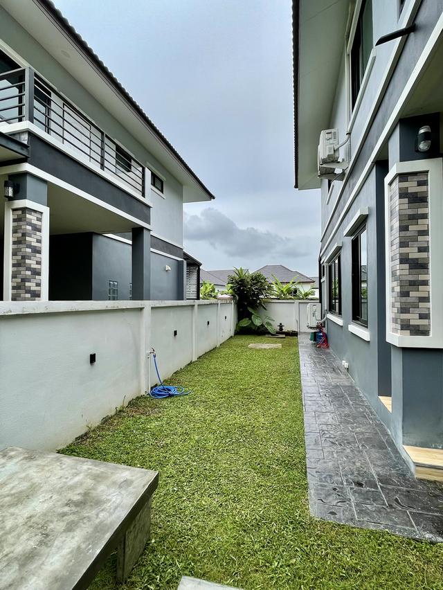 บ้านเดี่ยว 2 ชั้น 3 ห้องนอน 3 ห้องนอน 70 ตร.ว. พื้นที่ใช้สร้อย 180 ตร.ม. เมืองเชียงราย ห่างเซนทรัล 3 กม. แอร์ทุกห้อง เครื่องทำน้ำอุ่น ประตูรีโมท 7
