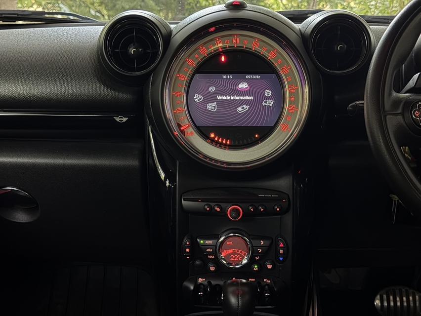 🚗 MINI Cooper SD ALL4 Countryman 2014 รูปที่ 9
