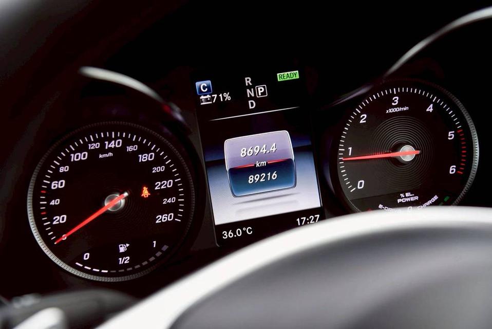 Mercedes Benz C300 AMG BlueTec Hybrid 16