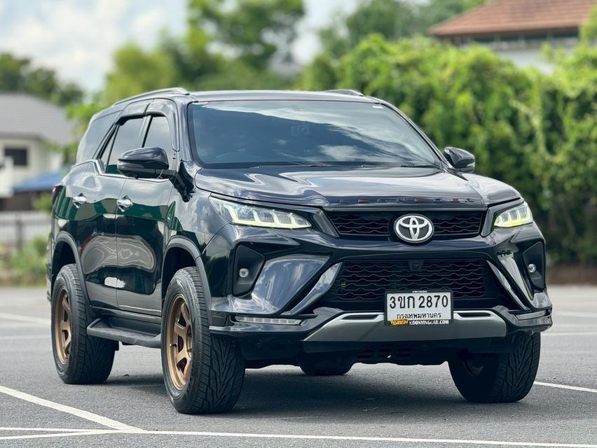 TOYOTA FORTUNER Wagon 4dr Legender 7st Auto 6sp 4WD 2.4DCT  ปี 2022  สีดำ  ออโต้ 