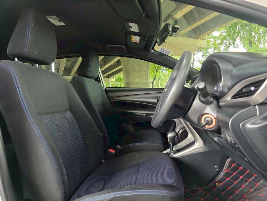 Toyota Yaris 1.2E ปี19 10