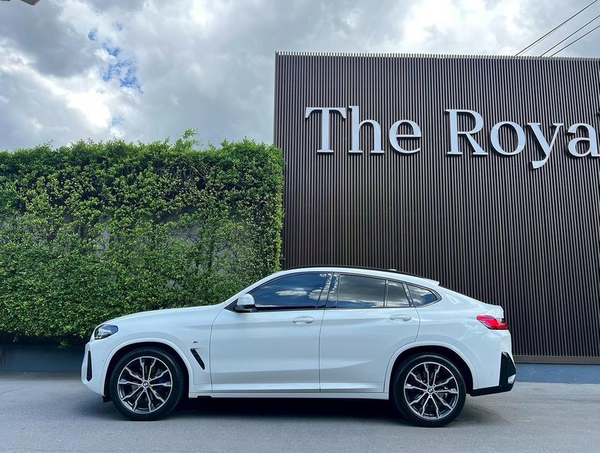 BMW X4 xDrive20d M Sport (LCI) G02 2022 Mileage 42,000 Km. 3