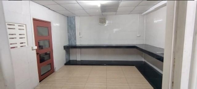 โกดังพร้อมออฟฟิศย่านอุดมสุม ซอยอุดมสุข 51 ซอยประวิทย์และเพื่อน 11