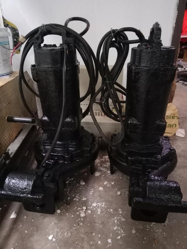 ปั๊มดูดน้ำแบบไฟ 3 เฟสพร้อมหัวดูดสำหรับงานหนักงานดูดโคลนเลนและบ่อบำบัดสภาพสวยใช้งานได้ดีสนใจติดต่อ 088-578-0317