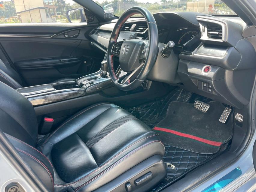 Honda Civic FK 1.5 Turbo RS mnc ปี 2022 สีเทาแลมโบ 16