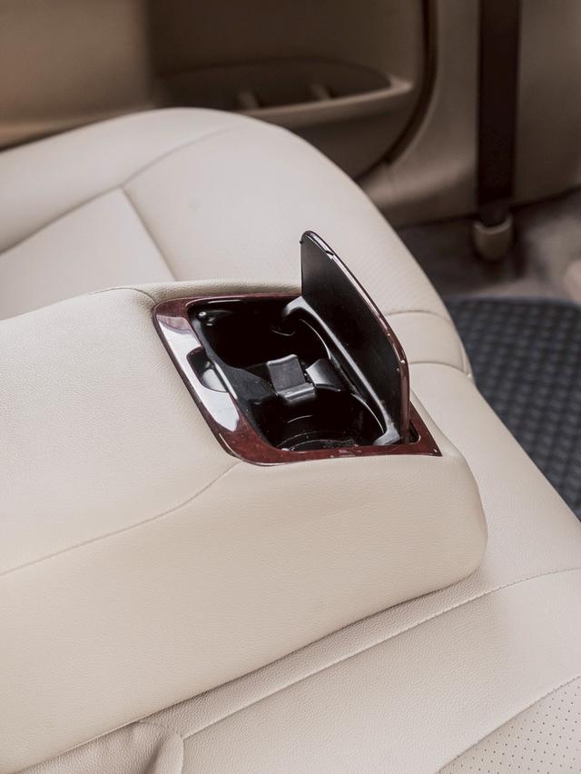 รหัสรถ 67GG9712 Toyota Camry โฉมปี 2012 6