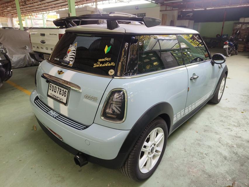 Mini cooper R56 Lci 2011แท้ รถศูนย์ สีฟ้า-ขาวเงาวับเคลือบแก้วให้แล้วทั้งคัน รูปที่ 1