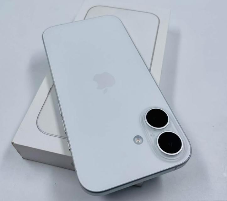 iPhone 16 128GB White 3