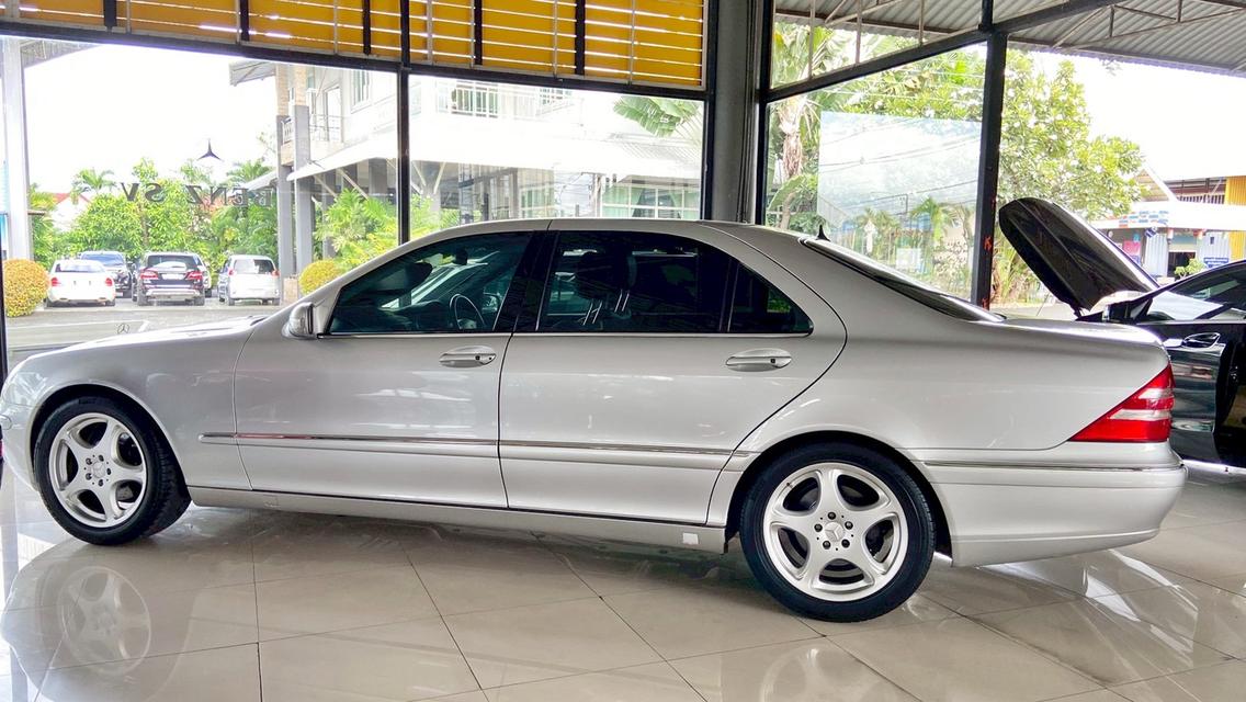 S-Class ของสะสมของหายาก Mercedes-Benz S320L W220 ปี 2000 รูปที่ 2
