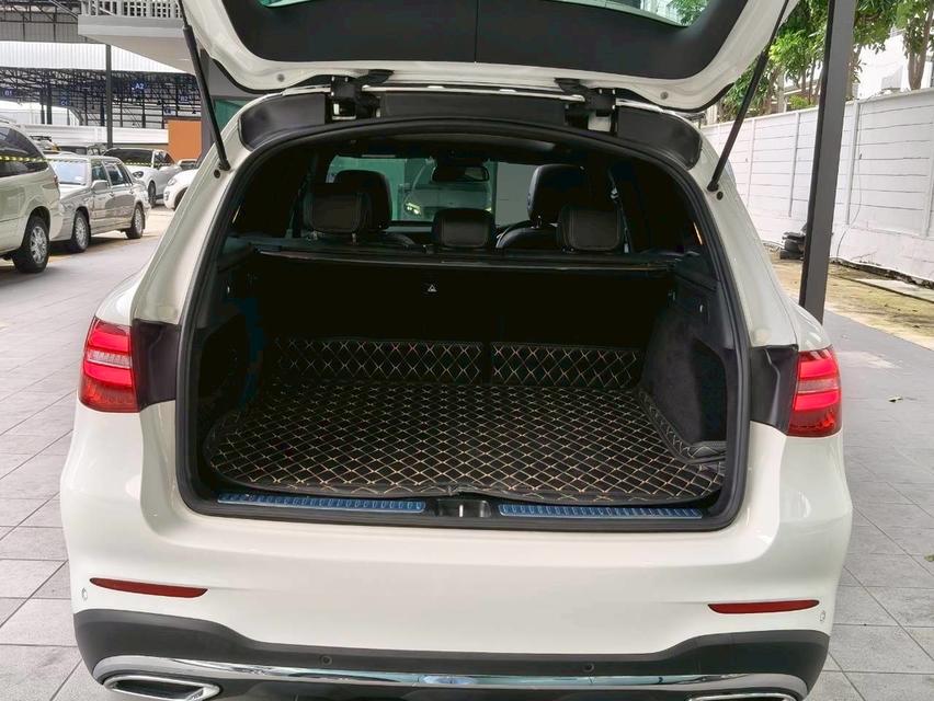 รหัสรถ KP53 ✴️ Mercedes-Benz GLC250d AMG Top Sunroof 2019✴️