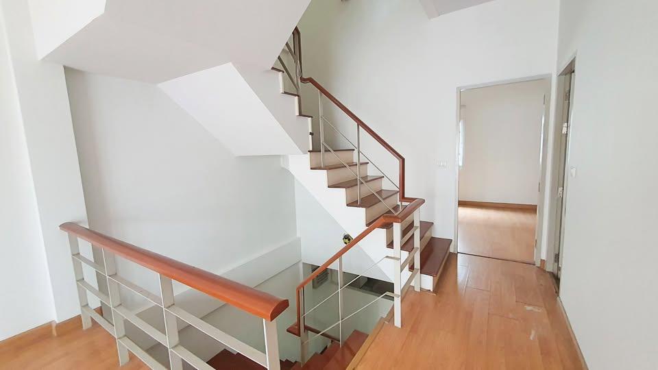 ทาวน์โฮมส์ ธนาภิรมย์ ศรีนครินทร์ 10