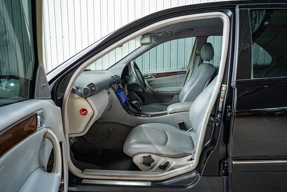 #BENZ C-CLASS, C180 1.8 KOMPRESSOR ELEGANCE ปี 2005 สีดำ�โฉม W203 ปี00-08(เลขไมล์ 247,410)ราคาขายตัด(เงินสด) 128,000.- (ขายเงินสดเท่านั้น) รูปที่ 13