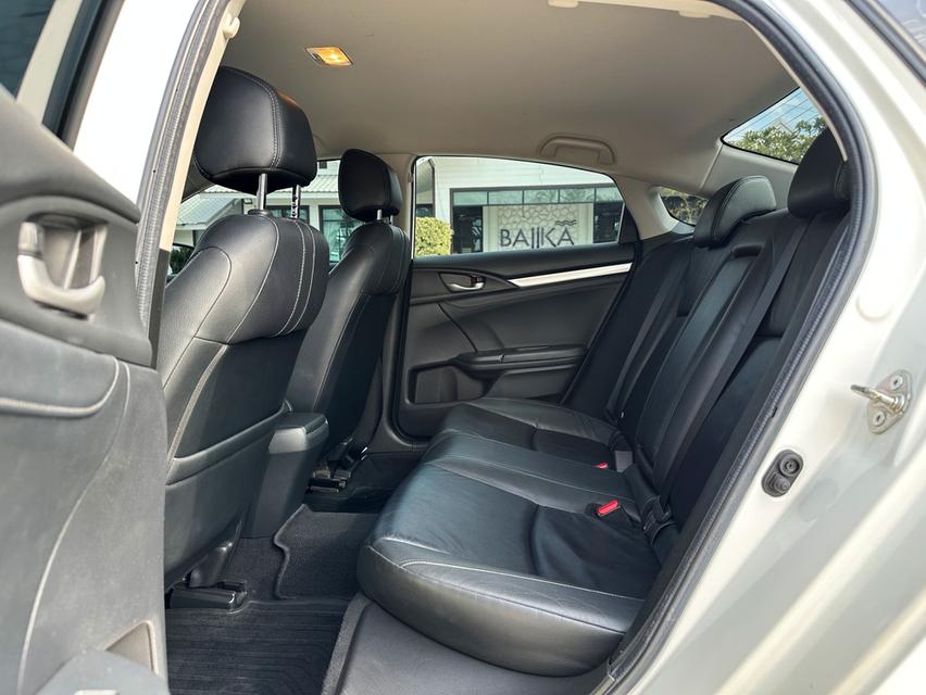 HONDA Civic FC 1.8EL ปี2016 รูปที่ 11