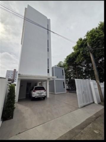 โฮมออฟฟิศ 4 ชั้น 3 ห้องนอน 4 ห้องน้ำ ที่จอดรถ 4 คัน ซอยลาดพร้าววังหิน 32 พร้อมใช้งานทันที 1