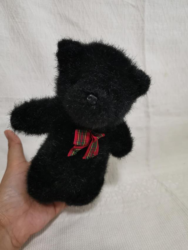 ตุ๊กตาขนเก่าสีดำน่ารัก 