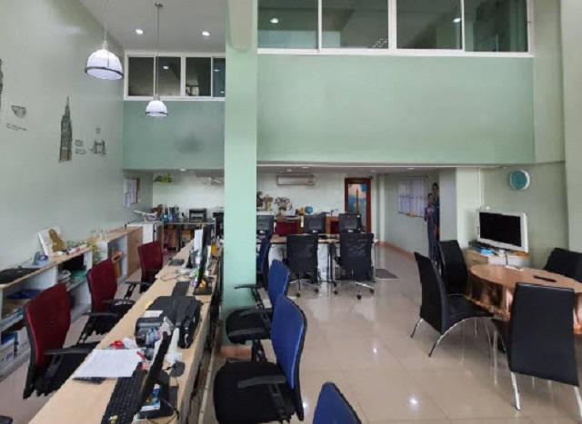 บิ๊กซี เคหะร่มเกล้า 500 ม.ลาดกระบัง ให้เช่าอาคารใหญ่ เชื่อมต่อกัน 2 คูหา 3 ชั้น 4 น้ำ 41ตร.วา. 490ตร.ม. รร.ร่วมฤดีวิเทศศ 3