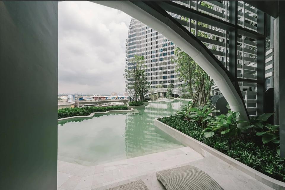 ไอดีโอ โมบิ สุขุมวิท อีสต์พอยท์ 13