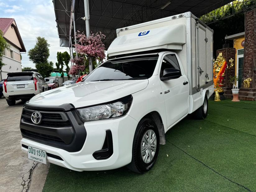 2020 Toyota Hilux Revo 2.4 SINGLE Entry  2