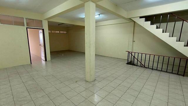 ขายอาคารพาณิช 4 ชั้น จำนวน 3 คูหาติดกัน ซอยกำนันแม้น 13 แยก 31 แขวงบางบอน เขตบางขุนเทียน กรุงเทพฯ 8