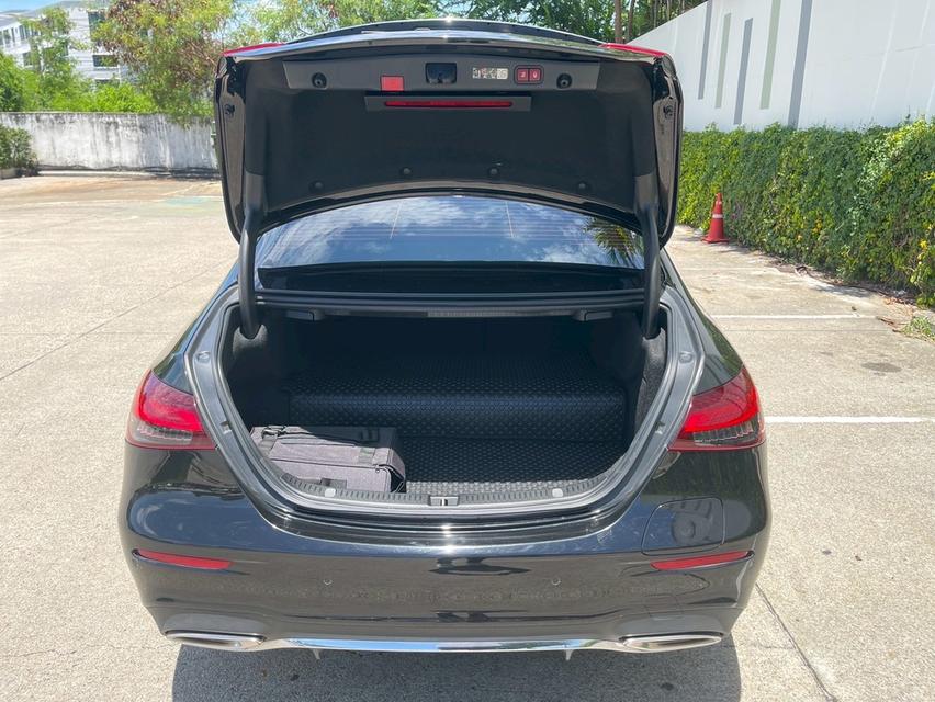 BENZ E 300e AMG Dynamic 2022 āļĢāļđāļāļāļĩāđ 7