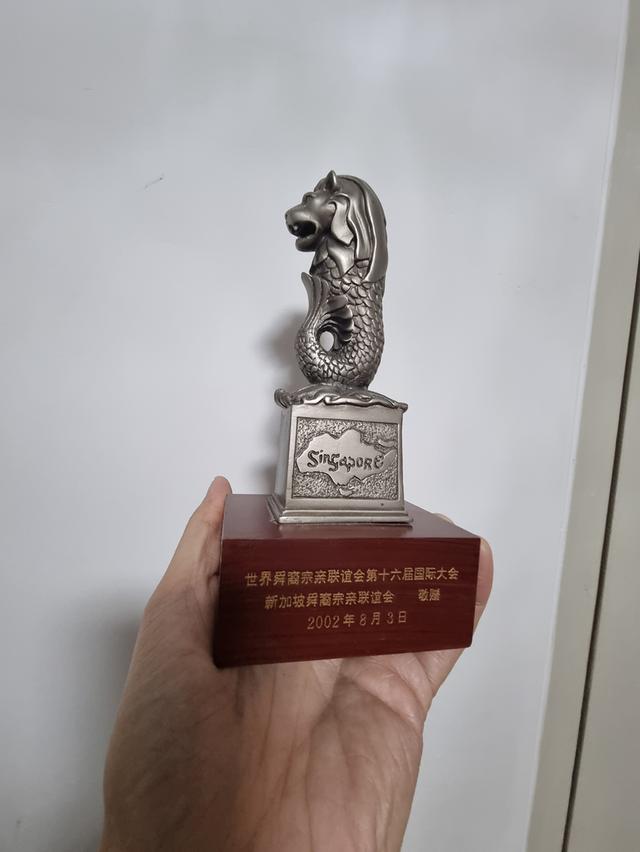 Souvenirs from Singaporeของที่ระลึกจากสิงคโปร์เอาไปทับกระดาษได้ครับน้ำหนักเยอะมาก 390 บาทค่าส่ง 70 บาท 7
